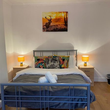 Central Stratford Cozy Double Room Лондон Экстерьер фото